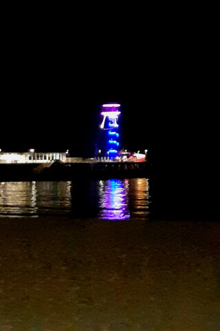 Bournemouth Pier: A Nighttime Spectacle 🌊✨