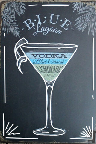 Sip into the Blue Lagoon 🌊🍸