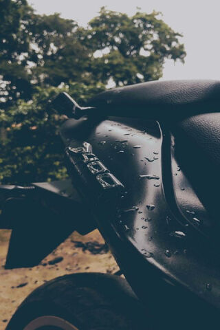 Dominar 400: The Rainy Ride