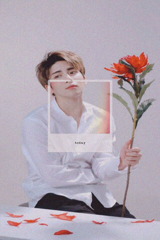 A Moment with Jonghyun: Capturing Beauty in Stillness 🌸