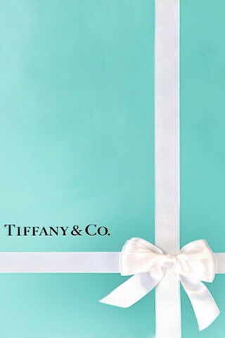 The Iconic Tiffany Touch 🎁✨