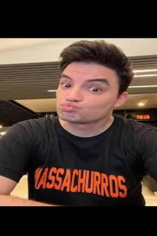 Felipe Neto: The Charismatic Content Creator