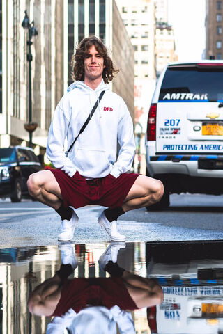 Urban Vibes: Danny Duncan in Action! 🌆
