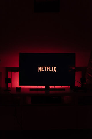 Streaming Dreams: The Netflix Experience 🎬✨