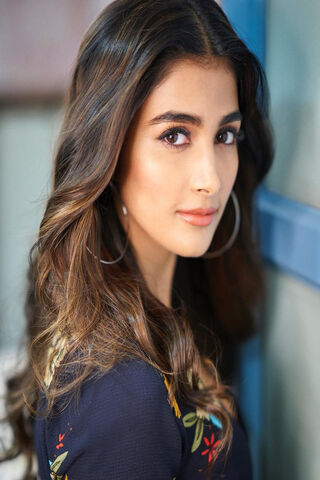 Radiant Elegance: The Charm of Pooja Hegde ✨