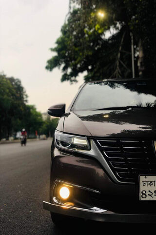 Premio: The Elegance of Motion 🚗✨