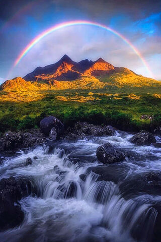 Nature's Colorful Embrace 🌈🏞️