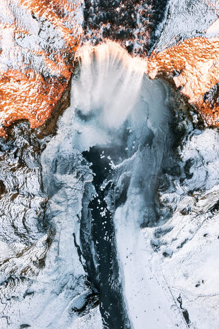 Snow Rocks