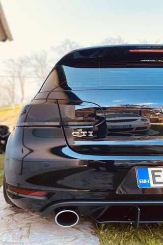 Sleek Power: The Golf Mk6 GTI in Action 🚗💨