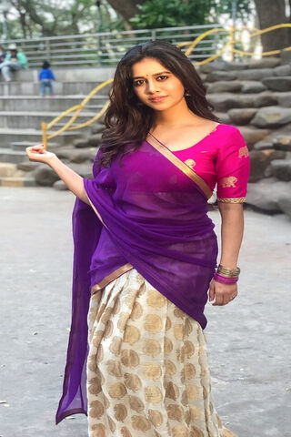 Elegance in Tradition: Nabha Natesh Shines in Ethnic Wear ✨