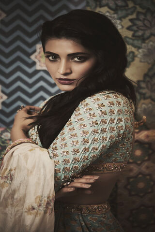 Elegance in Tradition: A Glimpse of Shruthi Hasan