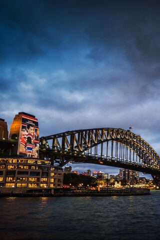 Sydney's Iconic Night Glow 🌉✨