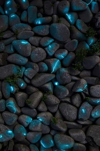 Mystical Glow: Liquid Light on Stones