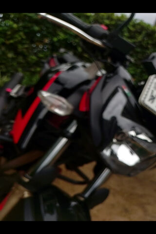 Unleashing the Apache RTR 200: A Ride Like No Other! 🏍️🔥