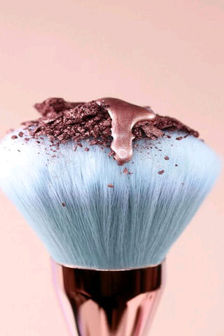 Glamour in Every Stroke ✨