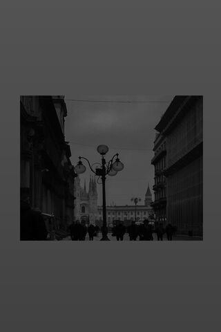 Urban Shadows: A Black Aesthetic Journey 🌆🖤