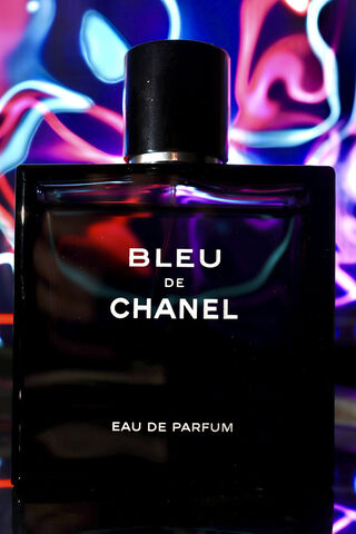 Mystique of Bleu de Chanel: A Fragrance Journey 🌊✨