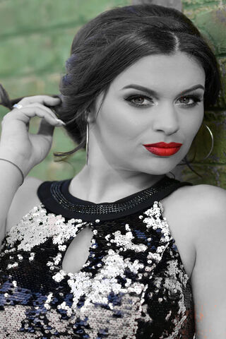 Glamour in Monochrome ✨