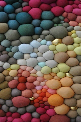Pebble Paradise: A Colo..