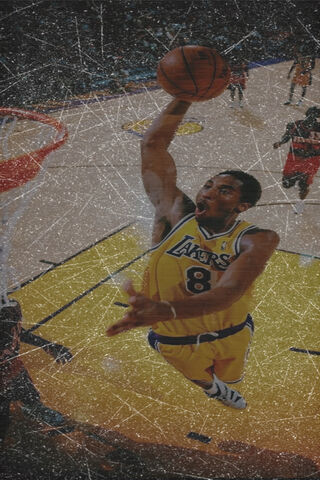 Kobe's Legendary Dunk: A Moment in Time 🏀✨