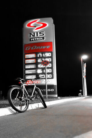 Midnight Ride at the Pump 🚴 🌙