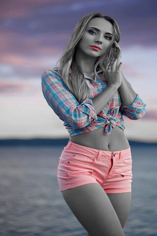 Sunset Vibes in Pink