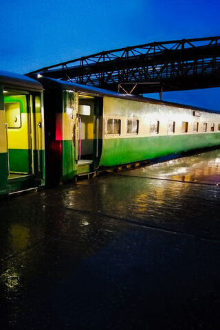 Midnight Journey: The Allure of Night Trains 🚂🌌