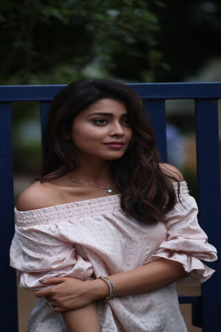 Elegance in Simplicity: Shriya Saran's Captivating Charm
