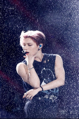 Dancing in the Rain: Taemin's Move