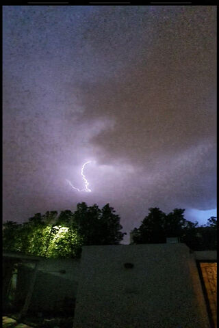 Nature's Electric Dance: Thunder Strikes! ⚡️🌩️