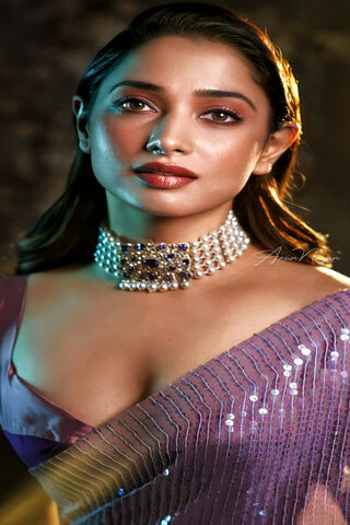 Elegance Personified: The Glamour of Tamannah Bhatia ✨