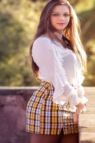 Chic in Yellow: A Stylish Statement