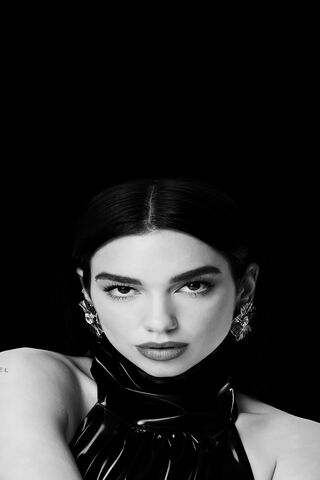 Dua Lipa: Monochrome Elegance