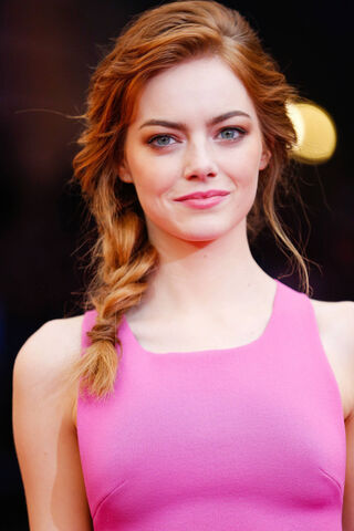 Radiant Elegance: Emma Stone Shines Bright