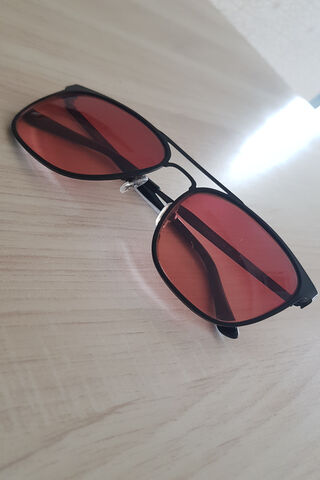 Chic Shades for Sunny Days! 😎☀️