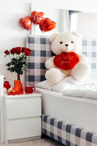 Sweet Surprises for Lovebirds 💖