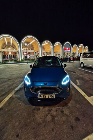 Ford Fiesta: A Nighttime Adventure Awaits! 🌙🚗