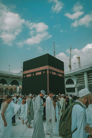 The Heart of Islam: A Journey to the Kaaba 🕋✨