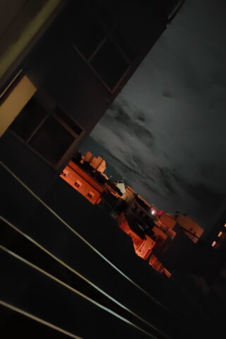 Noche: A Serene Nightscape 🌙✨