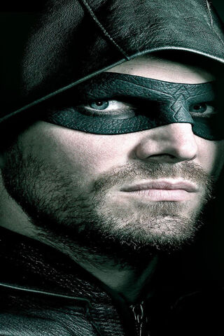 The Vigilante in Shadows: Green Arrow Unmasked 🏹🌌