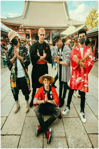 CNCO: A Cultural Fusion in Style 🌏🎶