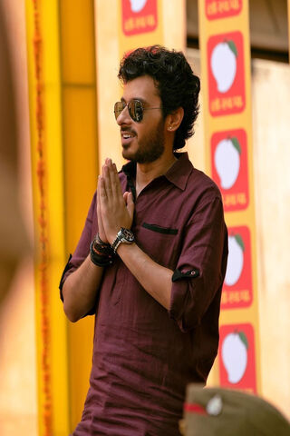 Munna Bhaiya: The Charismatic Leader