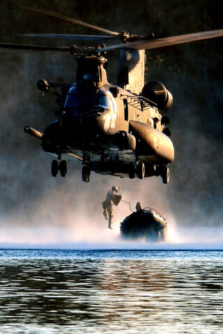 Aerial Valor: The War Horse in Action 🚁💪