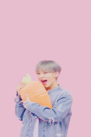 Hoshi's Carrot Cuteness! 🥕✨