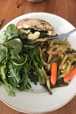 Wholesome Plate of Goodness 🥗🍗