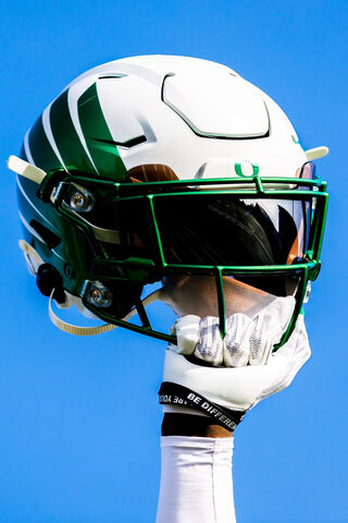 Ducks' Pride: The Ultimate Game Changer! 🦆🏈