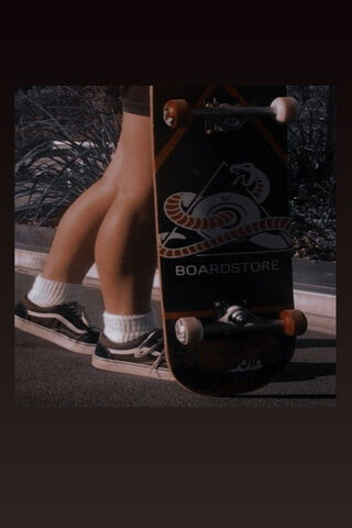 Skate Vibes: Ride the Streets! 🛹✨