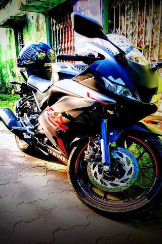 R15v3: The Ultimate Sportbike Experience 🏍️💨