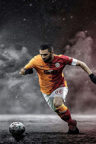 Arda Turan: The Maestro of the Pitch ⚽️🔥