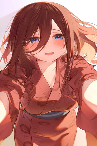 Radiant Bride: A Moment of Joy 🌸